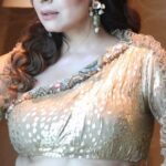 Tannaz Irani Instagram - My story is filled with broken pieces, Terrible choices. And ugly truths. It's also filled with a major comeback Peace in my soul and a Grace that saved my life. I will always choose Grace! That's what I'm taking with me in 2024! What about you? Dressed by@arpitasulakshana #designersaree #designer #delhidiaries #ootdfashion #fashioninfluencer #fashionstyle #outfit #style #glamour #glitter #tannazirani #ootd #goodmorning #wednesdaywisdom