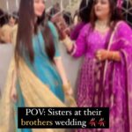 Tanu Khan Instagram - Tag ur #sisters who needs any reason 2b #barati 💃🏻💃🏻🥳✨ #happyfaces #weddingdiaries #wedding #barat #trendingreels❤️ #instawedding Opera House