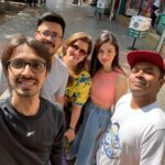 Tanu Khan Instagram - 🥂To our never ending friendship 🥳 📸 @sanketravani #friendsforever #happypeople #photooftheday Aromas Cafe, Powai, Mumbai
