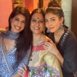 Tanu Khan Instagram – Met my #lovelies after a long time
#frienshipgoals #neverchanginglove #dosti #sisterlove #bestbond