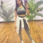 Tanu Khan Instagram – #postworkout #happiness thanks to immense amount of #happyhormones 
If you #love yourself #workout daily ❤️

#dressup #showup #glowup ✌🏻
#ootd #gymmotivation #gymlife #legday #gymstyle #gymgirl