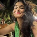 Tanvi Malhara Instagram - Garba with family hits different❤️🤍 #night #garba #navratri2023 #tanvimalhara #love #family