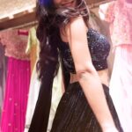 Tanvi Malhara Instagram - I have so many wedding outfits from @sagarmenza_jalna yet no where to go. My friends just won’t get married🤷‍♀️🫣😂 #weddingseason #tanvimalhara #wedding #weddingoutfit