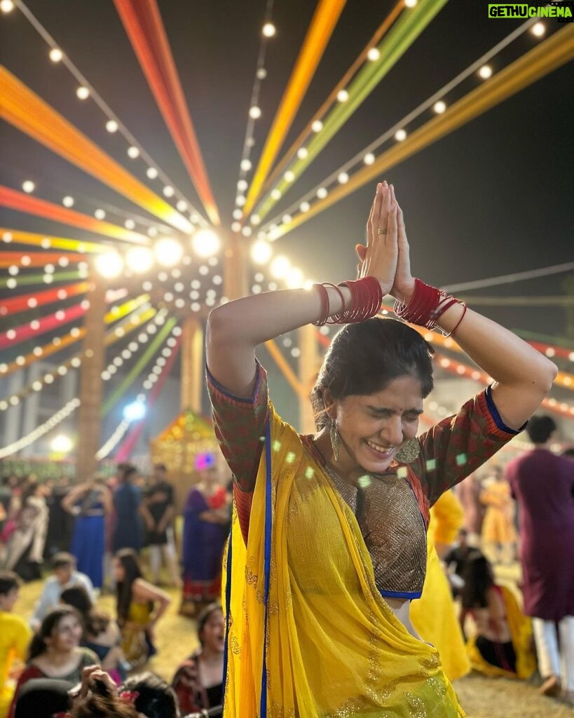 Tanvi Malhara Instagram - Best time of the year has just begun❤💃🏻 #Navrati2023 Ahmedabad, India
