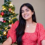 Tanvi Malhara Instagram - *Giveaway Alert*🤍✨ This is the season of love and magic because Christmas is just around the corner and I might have a little surprise for you! ❤️ Share your skincare secrets in the comments below and two lucky winners will stand a chance to win Pond’s X Tanu’s #GiftAGlow hamper. Christmas just got merrier with @pondsindia Winners will be announced in the Instagram stories soon. Stay tuned!! #Ad #Sponsored #Ponds #GiftAGlow #GiftAGlowHamper #SecretSanta #ChristmasGiveaway #GiveawayHamper #SkincareSecrets #Skincare #everytapcountponds #everytapcount