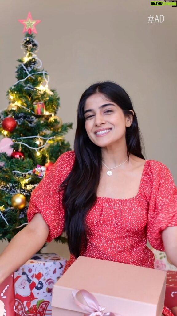 Tanvi Malhara Instagram - *Giveaway Alert*🤍✨ This is the season of love and magic because Christmas is just around the corner and I might have a little surprise for you! ❤ Share your skincare secrets in the comments below and two lucky winners will stand a chance to win Pond’s X Tanu’s #GiftAGlow hamper. Christmas just got merrier with @pondsindia Winners will be announced in the Instagram stories soon. Stay tuned!! #Ad #Sponsored #Ponds #GiftAGlow #GiftAGlowHamper #SecretSanta #ChristmasGiveaway #GiveawayHamper #SkincareSecrets #Skincare #everytapcountponds #everytapcount