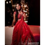 Tejaswini Gowda Instagram - A smile and a big laughter sums it up ✨ #weeding #weddingphotography #weddingdress #weddinginspiration #weddinganniversary #weddingideas #weddingmakeup #photography #photographylovers #photoshoot #telgu #telguwedding #telgubride #telgureels #pellikuthuru #actress #shadowsphotography #shadowsphotographychennai #shadowsphotographyy #instagood Bangalore, India