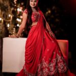 Tejaswini Gowda Instagram - A smile and a big laughter sums it up ✨ #weeding #weddingphotography #weddingdress #weddinginspiration #weddinganniversary #weddingideas #weddingmakeup #photography #photographylovers #photoshoot #telgu #telguwedding #telgubride #telgureels #pellikuthuru #actress #shadowsphotography #shadowsphotographychennai #shadowsphotographyy #instagood Bangalore, India