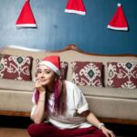 Tina Datta Instagram - It’s the Christmas time… Wear your caps, keep the socks, remember SANTA is coming… 🌲❤️ . . . #christmas #christmastime #santaclaus #santaiscoming #tinadatta