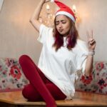Tina Datta Instagram - It’s the Christmas time… Wear your caps, keep the socks, remember SANTA is coming… 🌲❤️ . . . #christmas #christmastime #santaclaus #santaiscoming #tinadatta