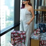 Tina Datta Instagram - Packing the gifts, no one misses out!! Holly Jolly Season beginssss… 🥰❤️ . . . #christmas #merrychristmas #lookbook #gifts #tinadatta