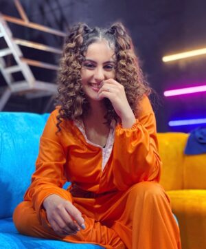 Tunisha Sharma Instagram - #indiangameshow 🧡
#stayTuned✨