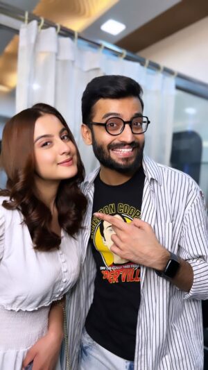 Tunisha Sharma Instagram - Hair Makeover for my shehzadi @_tunisha.sharma_ 👸 ✨
.
Haircut & Color by @vivek_shyam_bhatia 
Salon @shyamsalonacademy 
For TV series  #alibabadastaanekabul 
Production @sonylivindia 
.
#tunishasharma #vivekshyambhatia #shehzadimariam #alikimariam #sonyliv #alibaba #celebrityhairstylist #mumbaihairstylist #hairmakeover