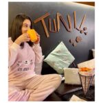 Tunisha Sharma Instagram - stay c❄️zy