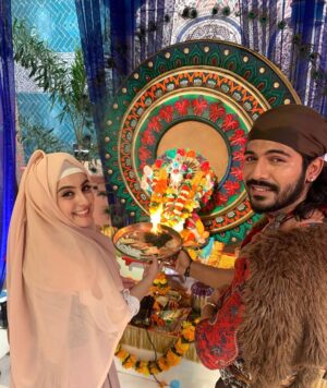 Tunisha Sharma Instagram - Ganpati Bappa Morya!❤️

Wishing you all a very Happy Ganesh Chaturthi from the sets of #Alibaba #Dastaanekabul ✨
