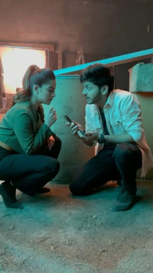 Tunisha Sharma Instagram - Ese dost se to dushman ache hotey hai… 🥺😂 @_tunisha.sharma_ 
.
The ultimate @ramanand8822 
.
.
.
.
#Abhisheknigam #herogayabmodeon #abhisheknigamfam #funnyvideos