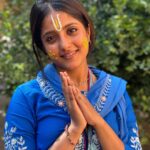 Ulka Gupta Instagram - What a wonderful time spent here, I feel complete when I’m in Vrindavan aur Radha ke Barsane mein 💕 Jai Shree Radhe ❤️ #radheradhe #vrindavan #barsana Kirti Mandir, Barsana