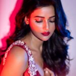 Ushasi Ray Instagram - শুভ অষ্টমী ♥️ 📸 @imsayandey 🥻 @style_by_madhab @threaded_madhab 💄 @makeupbysumanganguly 💇‍♀️ @hairbymousami Kolkata