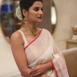 Ushasi Ray Instagram - শুভ চতুর্থী 🙏🏻 #metadurgapujasquad #durgapuja2023 Kolkata