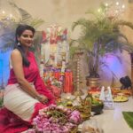 Ushasi Ray Instagram - 💫💫💫🌷🌸🌸🙏 . . #ganeshchaturthi Lavannya Studios