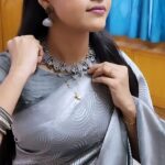 Vaishali Thaniga Instagram - Me got back to work after michaung cyclone 🌀 Here the roads are fine and we are safe 😊 stay safe and I hope everything gets back to normal in 2-3 days until then stay safe family ❤️ #cyclone #michaungcyclone #flood #chennai #heavyrain Hairstyle @baarbiebridal Jewellery @kabijewellery