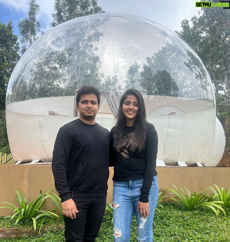 Vaishali Thaniga Instagram - Our first long trip after wedding and we stayed at @vaayo_bubbles located in Wayanad , kerala 😍The whole experience was amazing and this is India’s first bubble resort. The best part of this property it’s completely surrounded by amidst tea plantations 💚Believe me , visit this place once you will have unique and beautiful experience ❤️ #instapost #kerala #wayanad #wayanadtrip #bubble #resort #nature #love #couple #real #realcouple #vacation #wayanaddiaries #naturelovers #natureview #traveller #travellife #instalove #couplegoals❤ #weekend #weekendvibes #sunday #sundayvibes #couplelove #twinning Wayanad, India