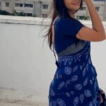 Vaishu Sundar Instagram - ❤️🙈 #favsong❤️ Saree : @gkc_tex