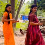 Vaishu Sundar Instagram - With my reel partner ❤️❤️ @vaishusundarofficial . . . Saree courtesy @lfab_creations #srideviashok #reels #reelsinstagram #reelsvideo #trendingreels #ponni #vijaytelevision