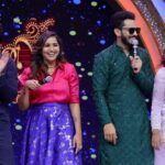Vaishu Sundar Instagram - Hope you all enjoyed Ponni veettu Kacheri 🫶❤️☺️ @actorsabari @vaishusundarofficial @karthik_sasidharan_official @jananeprabhu_official @shiyara_sharmi @tharsika_tharshi My costume designed by @vika.label Photo : @ashok_chintala