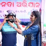 Varsha Priyadarshini Instagram – A road safety awareness program was organised in Dhenkanal by DK Films under the guidance of Film Producer Deepak Mishra. In this program awareness regarding following traffic rules, speed control while driving, wearing helmets while riding two-wheelers were given to people. With this free helmets were also distributed. I would like to thank to all the dignitaries who attended the event and gave their valuable feedback. And congratulations to Deepak Mishra for organizing the event in a very systematic way.