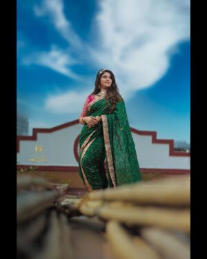 Veena Jagtap Instagram - 💕सबर करो,,,,
तुम  किस्सा नही , कहानी हो💕

Makeup & Hair by : @makeupartistpriyankasardesai 💖

Outfit by : @shreya_boutique_chinchwad

Jewellery by : @adityaartjewellery 🌸