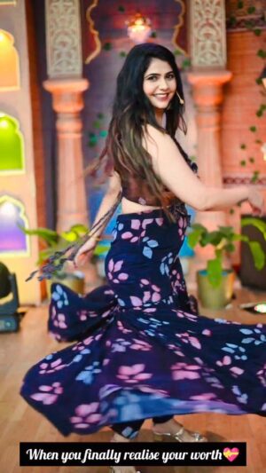 Veena Jagtap Instagram - 💝Be Faithful To That Which Exists Within Yourself & Be Kind To Yourself💝