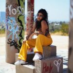 Vidya Vox Instagram – 🤘🏽💃🏽I like yellow pants