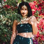 Vidya Vox Instagram - Urban forest fantasy 🌸🌺🌷🌹🌸 NEW TRACK ALERT - Thalaivi Remix ft. @navz_47 is out on all streaming platforms now! Video will be out tomorrow, 4/26!
