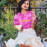 Vidya Vox Instagram - photo dump bc these were rejected since I was in “ethnic wear” 🙄🙄🙄 anyway, cop this sweatshirt on @tlviclothing!
