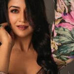 Vimala Raman Instagram - Final one with @vimraman 🔥 Shot by @prachuprashanth ✨ .. .. Styled by Thoorigaikabilan ✨ .. .. Makeup @makeupibrahim ✨ .. .. Hair @hairstylists_vijayaraghavan ✨ .. .. Shot at @vybn_studio ✨ .. .. #chennaifashion #chennaimodel #she #detail #gameoftones # #portraits #faceshots #prachuprashanth #prashunprashanth #prashunprashanthsridhar #chennaifashion #chennaimodel #she #experimentalfashion #pastels #tones #gameoftones #prashunprashanthsridhar #prashunprashanth #chennaifashionphotographer #chennaifashionphotography #chennaicommercialphotographer #vimalaraman Chennai, India