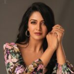 Vimala Raman Instagram - Final one with @vimraman 🔥 Shot by @prachuprashanth ✨ .. .. Styled by Thoorigaikabilan ✨ .. .. Makeup @makeupibrahim ✨ .. .. Hair @hairstylists_vijayaraghavan ✨ .. .. Shot at @vybn_studio ✨ .. .. #chennaifashion #chennaimodel #she #detail #gameoftones # #portraits #faceshots #prachuprashanth #prashunprashanth #prashunprashanthsridhar #chennaifashion #chennaimodel #she #experimentalfashion #pastels #tones #gameoftones #prashunprashanthsridhar #prashunprashanth #chennaifashionphotographer #chennaifashionphotography #chennaicommercialphotographer #vimalaraman Chennai, India