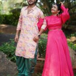 Vishnu Priya Instagram - Diwali 🪔 special on #familyno1 show..🩷 . Don’t miss to watch on every Sunday at 11am only on @zeetelugu 🩷 . Outfits: @swan_designerstudio 🩷 . 📷: @shutterbysarath 🩷 . Hairstylist: @praneetha_beautymakeover 🩷 . . #show #reality #telugu #program #teluguactress #outfits #camera #photography #instagram #instagood #instalove #instadaily #spreadlove #spreadpositivity #spreadkindness #thankyouthankyouthankyou 🩷