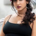 Vishnupriyaa bhimeneni Instagram - Drop it like it's HOT😝😍🧡 SHOT&EDITED : @sushmaa_gupta #vishnupriyabhimeneni #loveandlight #reelitfeelit❤️💪🌈👑 #snoopdogg #dropitlikeitshot