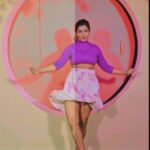 Vishnupriyaa bhimeneni Instagram - Te felicito.. My fav job is to just move how ever the vibration hits me & I hope and pray each time I move better... I wanna be able to move all my body parts without friction and just groove with the energy 😍⚡❤️😍😬😝 Styling @greeshma_krishna.k 📷 : @lensman_viswa CH : @sushmaa_gupta Location : @mrandmrsstudiohyd #vishnupriyaabhimeneni #reelitfeelit❤️💪🌈👑 #mondaygrooves #lovestomove #Happybaby #lovehealtbhappiness #trending #shakira #inspiration