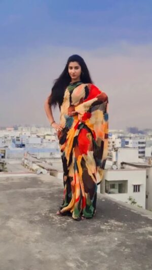 Vishnupriyaa bhimeneni Instagram - #TWOTWO IN HEAD 😍🎺🌟

🥻 : @sujisrin.collection

 #vishnupriyabhimeneni #reels #TWOTWO #trendingsongs