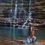 Vishnupriyaa bhimeneni Instagram - Dear meghalaya I love you ❤️ Meghalaya Day 3 Pc : @lifeofsrikar #vishnupriyabhimeneni #Vishnupriyatravels #travelbug #naturelovers #waterfalls #lovelife #Holidays #decembermonth Wei Sawdong