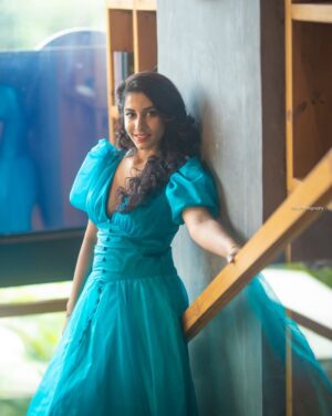 Vishnupriyaa bhimeneni Instagram - All about today 💙💙💙 princess vibe 👸💜
#THEBAKERANDBEAUTY trailer launch 😍😍😍

Stylist - @greeshma_krishna.k
Outfit - @rvdesignerstudiobyrupa
Accessories - @thetrinkaholic
Neck piece - @yuvi_collections
Photography - @vk_photographyy

#Dreamymonday #gratefulforeverymoment #thebakerandbeauty #annapurnastudios #aha #primiering10sep