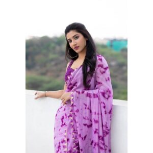 Vishnupriyaa bhimeneni Instagram - Just vibing with the colour 🎶💜

📸 @shareefnandyala
M&H @pranathibandi
Styling @greeshma_krishna.k

#supergratefulfortoday💜 #justtobeliving💜 #justbreathingandbeing #living #conciousliving #happyliving #fightingwithintocalmitdown #dancingitout#purplevibes 💜