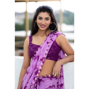 Vishnupriyaa bhimeneni Instagram - Just vibing with the colour 🎶💜

📸 @shareefnandyala
M&H @pranathibandi
Styling @greeshma_krishna.k

#supergratefulfortoday💜 #justtobeliving💜 #justbreathingandbeing #living #conciousliving #happyliving #fightingwithintocalmitdown #dancingitout#purplevibes 💜