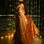 Vithika Sheru Instagram - Dussehra Subhakankshalu 🙏🏽 Saree - @naira_silks