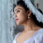 Vithika Sheru Instagram - A Little Lost, A Lot Found 💜 @teamartviewworks @alluringaccessories.a2