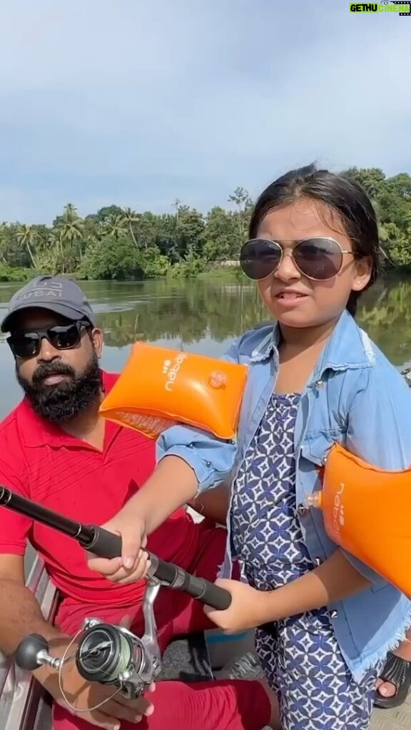 Vriddhi Vishal Instagram - Full video on YouTube ❤🔥 #fishing #dancingfamily #vriddhifamily #fish #omkv #unnigeorge #vriddhifamily #childartist #malayalam