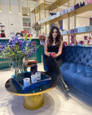 Waluscha De Sousa Instagram - @reignbeautybar_ I had the most luxurious salon experience. Thank you for pampering me 🎀