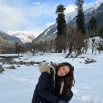 Waluscha De Sousa Instagram - And that's a wrap on #crackdown S2!! @lakhiaapoorva @vootselect thank you for this beautiful journey. #kashmir you were absolutely gorgeous! Pahalgam